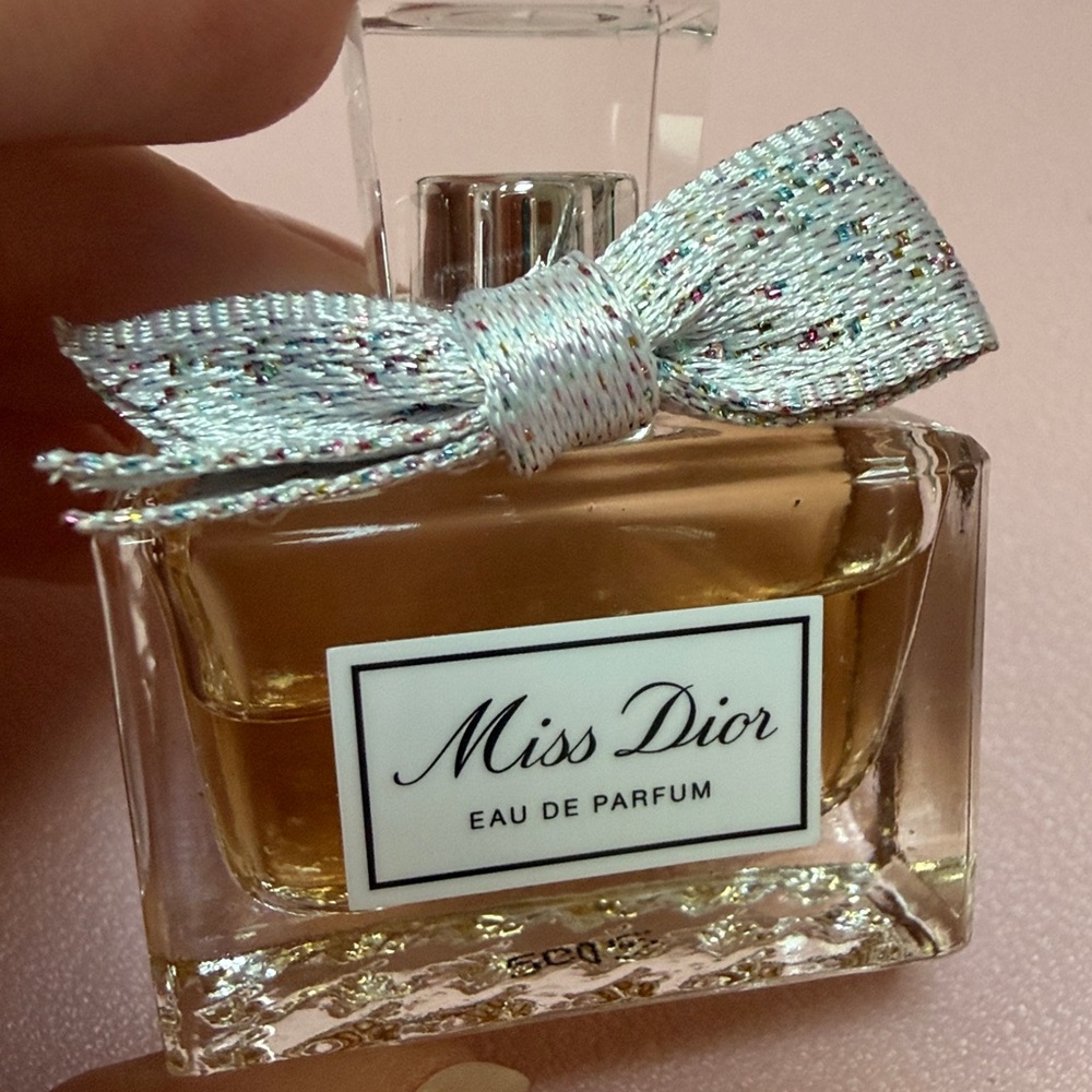 Miss Dior 0.17 new with box authentic